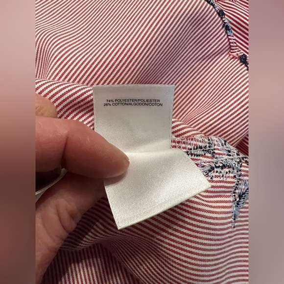 NINE WEST Red and white stripe with embroidered floral design top size L - Picture 11 of 14